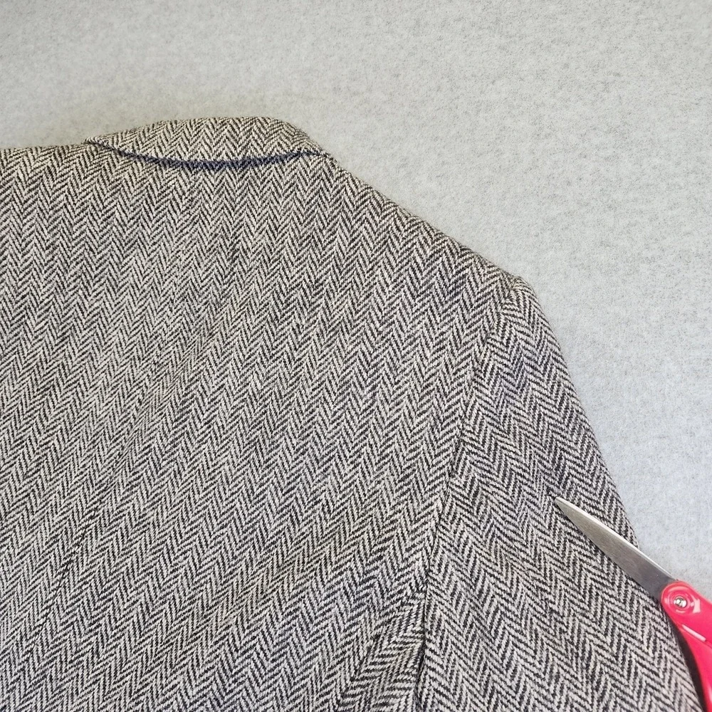 Stafford Harris Tweed Mens 42R Gray Blazer Sports Coat Wool Herringbone **READ**
